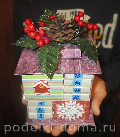 Advent calendar în sine, o cutie de idei și clase de master