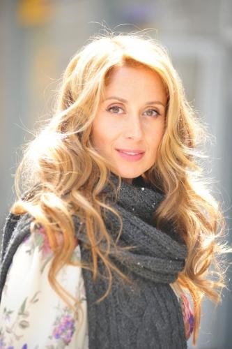 Biografie de Lara Fabian - stele de dimensiuni medii