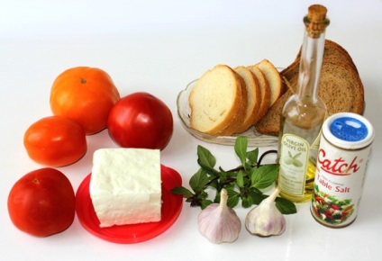 Bruschetta cu reteta de brânză de roșii și feta cu fotografie cu pas