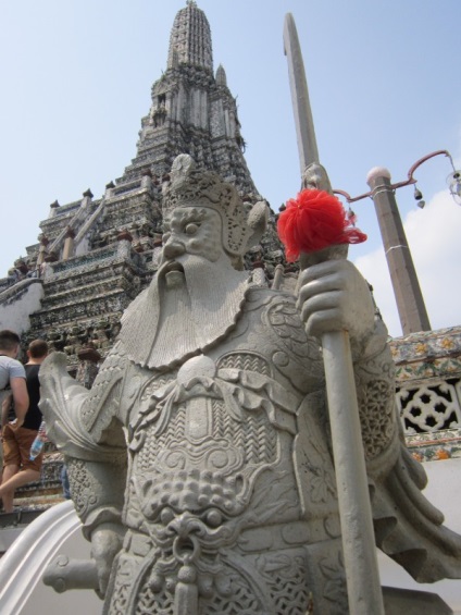 Buddhist Manastirea Wat Arun - cum sa ajungi acolo si ce sa vezi