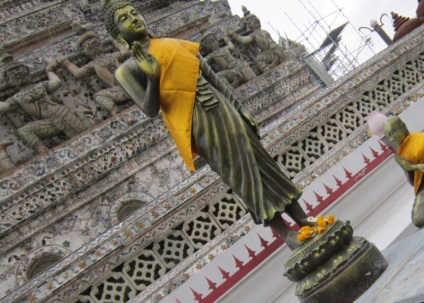 Buddhist Manastirea Wat Arun - cum sa ajungi acolo si ce sa vezi