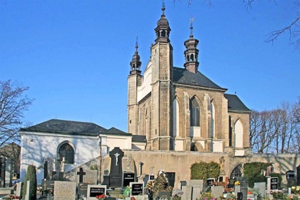 Biserica oaselor din Republica Cehă răcește imagini ale sufletului