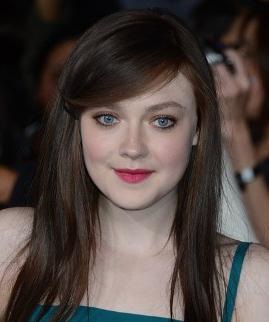 Dakota fanning (dakota fanning) biografie, filmografie, viata personala si fotografii