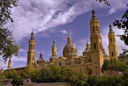 Látnivalók Zaragoza, akik azt tanácsolják, hogy látogassa meg a tapasztalt utazók