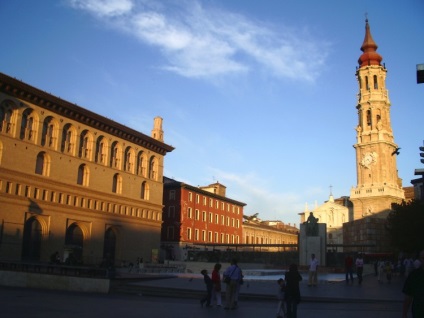 Látnivalók Zaragoza, akik azt tanácsolják, hogy látogassa meg a tapasztalt utazók