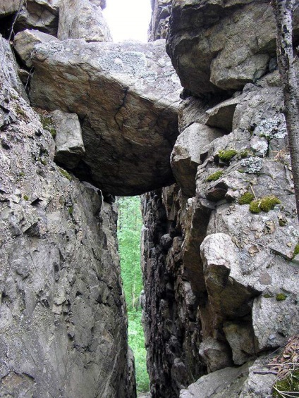 Mount St. George kő, a honlapjára, hogy a Travel and Tourism