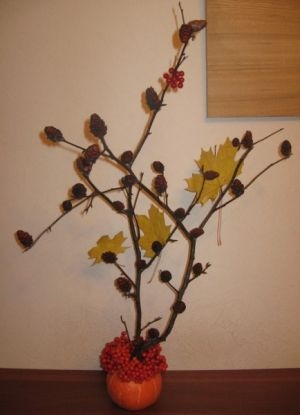 Ikebana esik a kezét