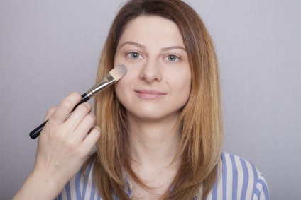 Hogyan lehet egyszerűen megváltoztatni a napi make-up az esti oktatás, kozmetikus bennfentes