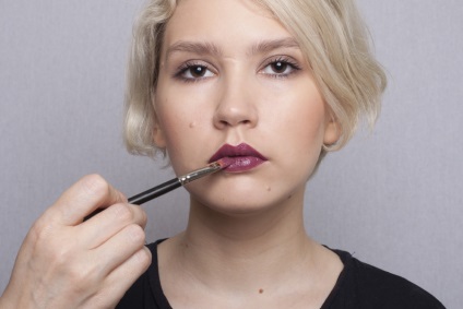 Hogyan lehet egyszerűen megváltoztatni a napi make-up az esti oktatás, kozmetikus bennfentes