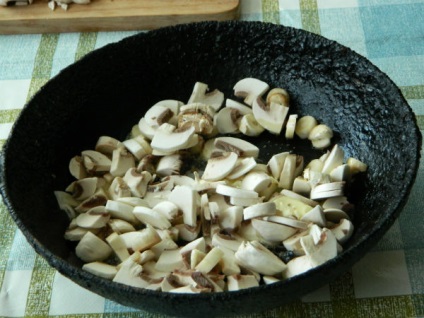 Cum să gătești o supă de ciupercă cu o rețetă de bob de perlat cu o fotografie pas cu pas