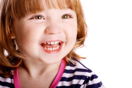 Hogyan lehet megőrizni és erősíteni a gyermek fogászati ​​egészség