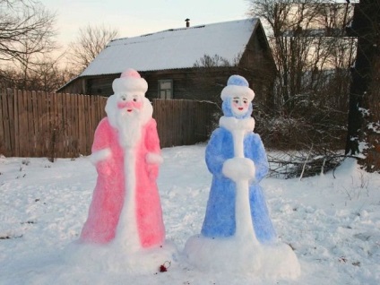 Cum se face din Moș Crăciun din zăpadă și Snow Maiden în mod corect