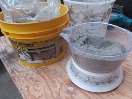 Cum se face o textura de tesatura pe o suprafata de ciment