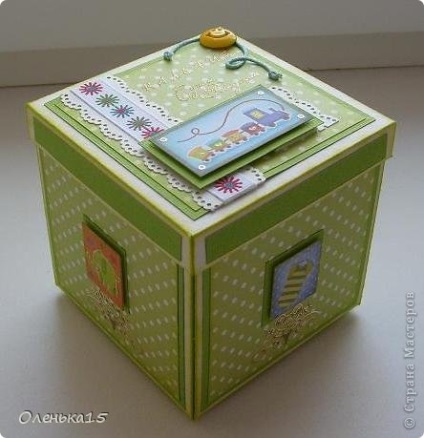 Cutii cu surpriză (cutie magică) cu prăjituri, țară de maeștri