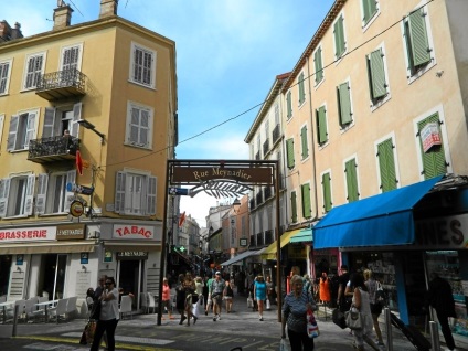 Magazinele cannes, cumpărăturile în cannes - centre comerciale, buticuri, cele mai bune magazine din cannes, rute,