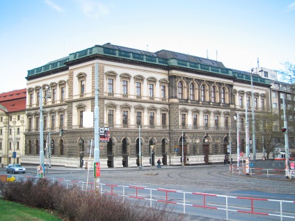 Universități medicale în republica cehă, servicii