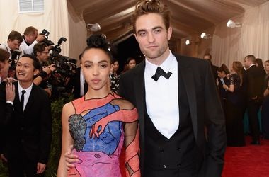 Mireasa lui Robert Pattinson se luptă cu kristen stewart - știri ale stelelor - începerea taliei de 27 de ani