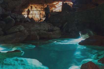 Peșteri din Crimeea