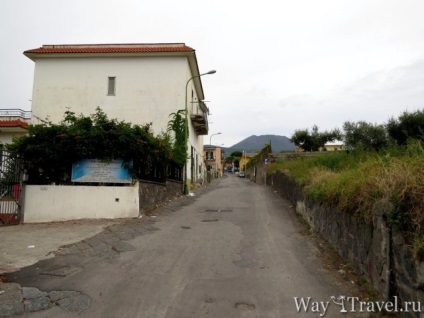 Pe jos la Vesuvius de la Herculaneum