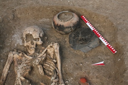 Arheologii din Sankt Petersburg găsesc în mormintele misterioase antice Kuban