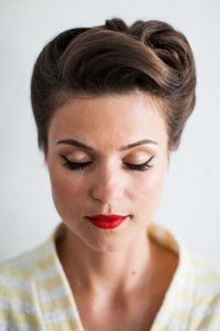 Pin Up Hairstyle - cum se creează o imagine spectaculoasă, exemple foto