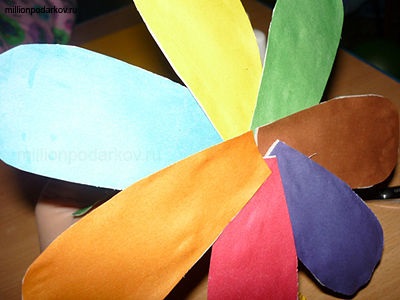 Cikkek készült színes papír „kis virág-semitsvetik” balkezes-kézműves kezük
