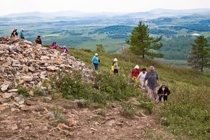 O excursie la muntele Aushtau (austash) (ascensiune), biroul virtual dgtex