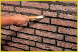 După ce a pus pereții, cum să curățați cărămida de mortar, metode și metode