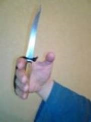 Mâna-la-mână - despre cuțite