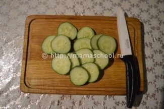 Saláta uborka és paradicsom a téli receptek fotókkal