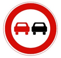 Penalizare pentru traversarea unui traseu pietonal pe bicicletă sau scuter