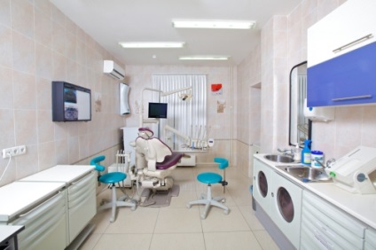 Dental clinic ausdent - recenzii pacient, preturi si promotii in 2016, intrare clinica