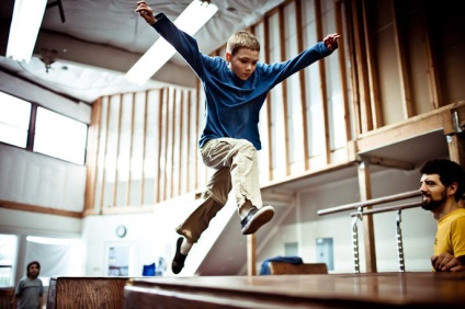 Válassza ki a sport rész a gyermek parkour