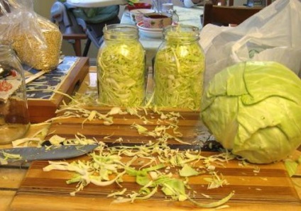 Salat de varza în bănci - un tribut la tradiție sau de îngrijire a sănătății
