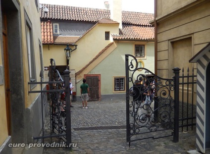 Zlata în Praga unde este și cum arată