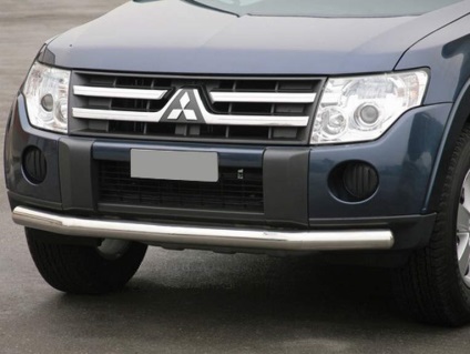 Spoiler pe frontul de putere al mitsubishi pajero