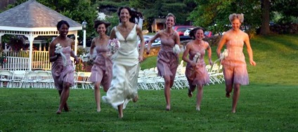 Barefoot nunta este o tendință de moda!