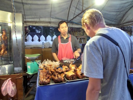 Ce să vezi și să mănânci în Vientiane
