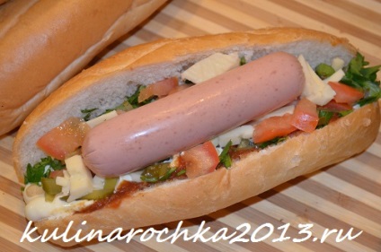 Home hot dog cu cârnați - pregătim delicios, frumos și acasă!