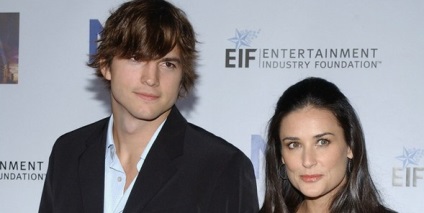 Ashton Kutcher beadta a válást Demi Moore