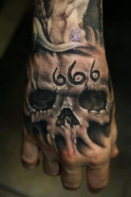 Fotografie și semnificația tatuajului 666