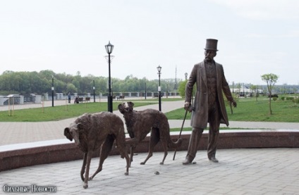 Photoreportul pe parcul Gomel se îndreaptă acum cu câinii