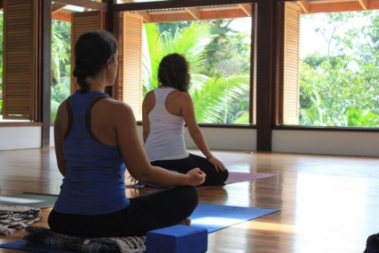 Yoga cu migrenă și nevralgie, exerciții cu dureri de cap