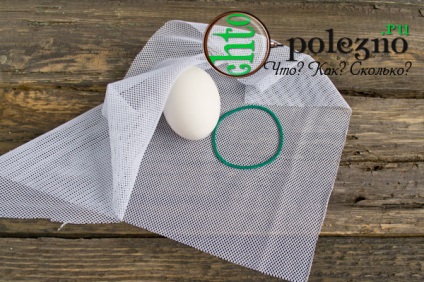 Hogyan kell festeni húsvéti tojás élelmiszer festék egy ronggyal