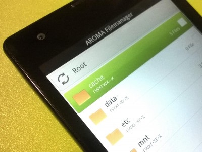 Cum de a accesa fișierele Android din recuperare utilizând aroma filemanager