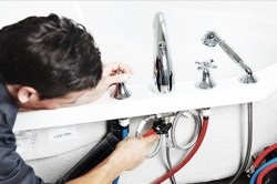 Modificarea robinetului în baie cu propriile mâini