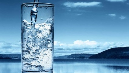 Cum să bei apă pentru pierderea în greutate și cât de mult