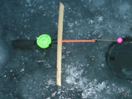 Cum de a colecta un instrument pentru prinderea păstrăvului din gheață