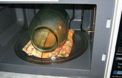Cum se sterilizează borcanele în cuptorul cu microunde, pentru gem