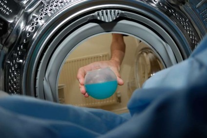 Cum să spălați corect o manta și o mașină de spălat o manta pe sintepon